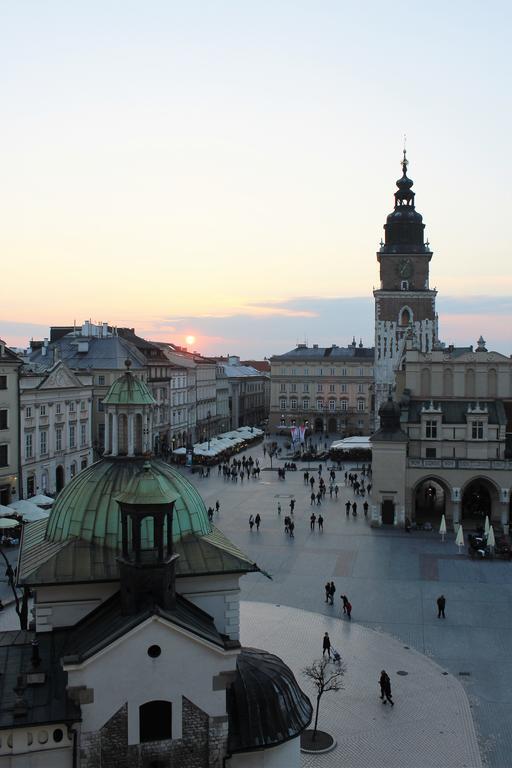 Market Square Residence Krakow Bagian luar foto