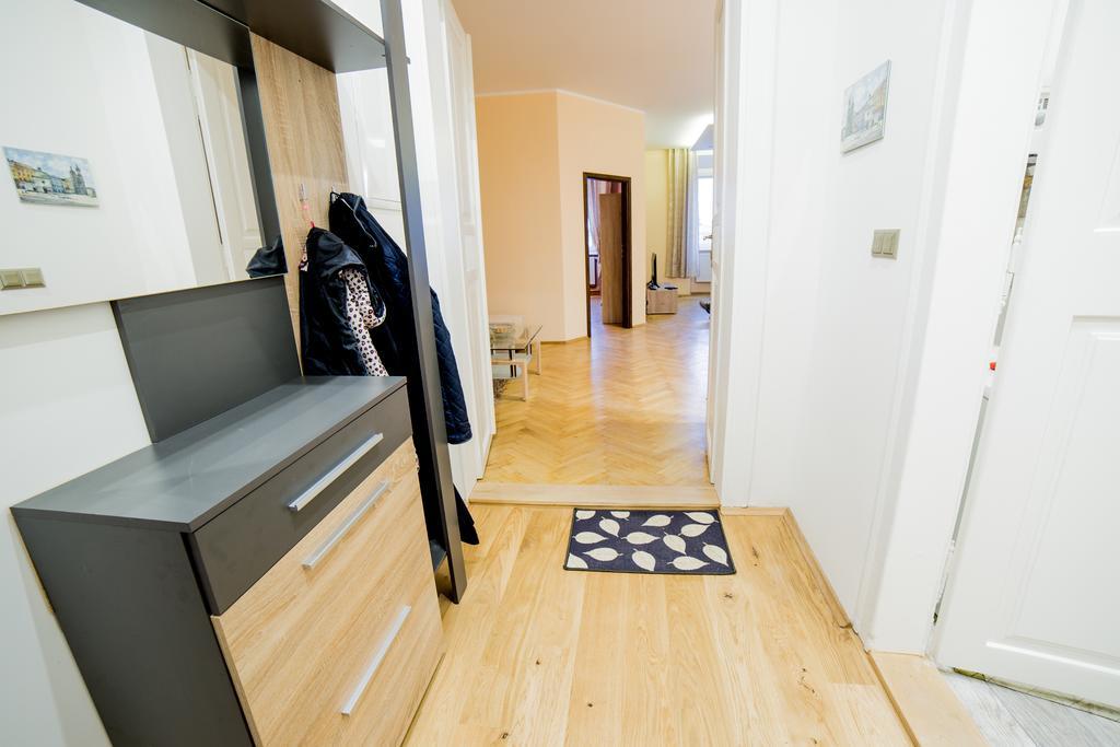 Market Square Residence Krakow Bagian luar foto